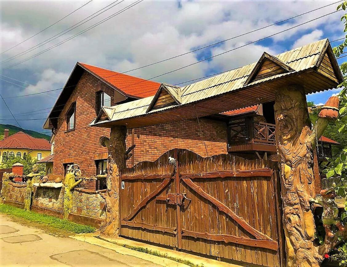 Hammam Spa Villa Daroso Kosiv Bagian luar foto